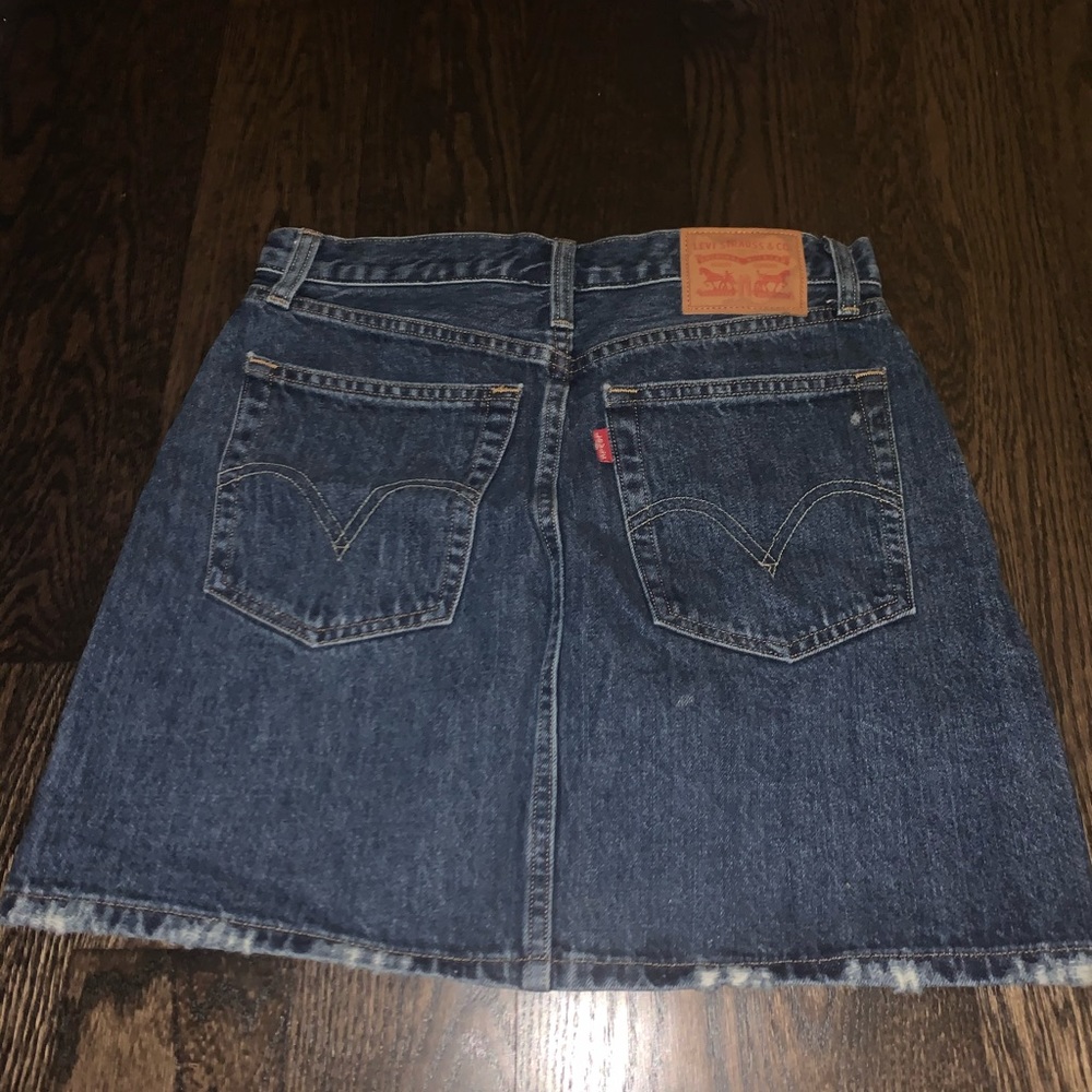 Levi’s denim skirt size 26